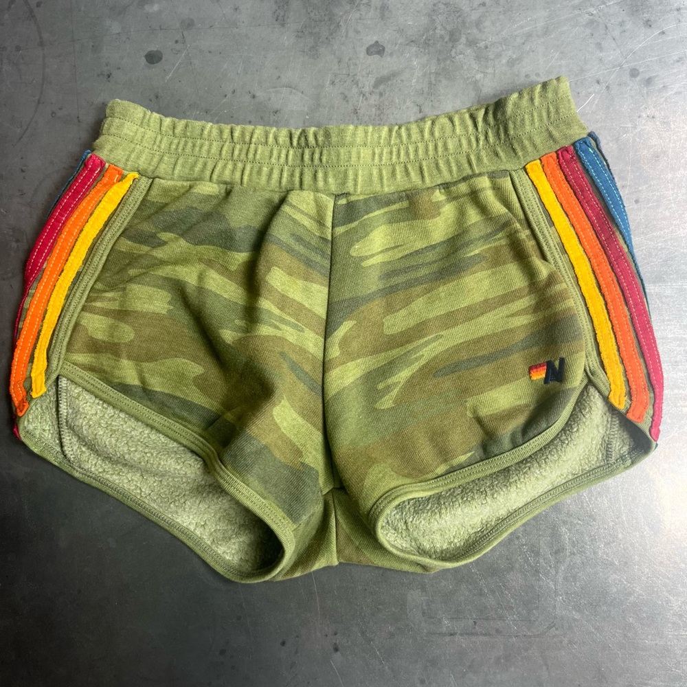 Aviator Nation 5 stripe camo shorts - size small